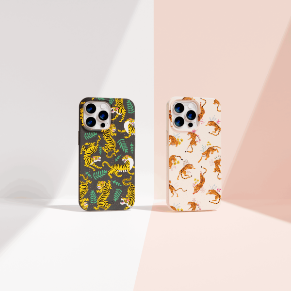 Black Playful Tigers Google Pixel 7 Case Online